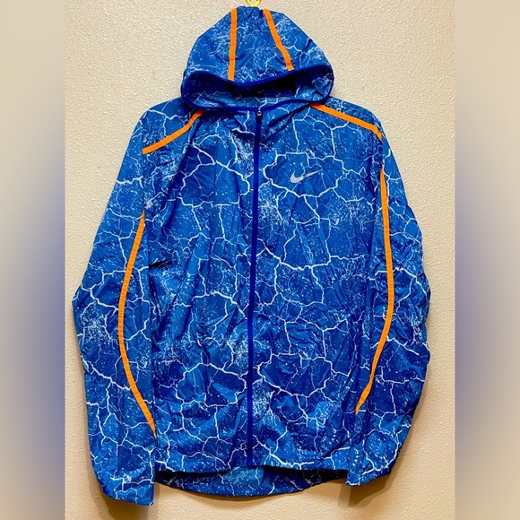 NIKE Women’s Light Weight Hooded Full Zip Jacket - Picture 1 of 9